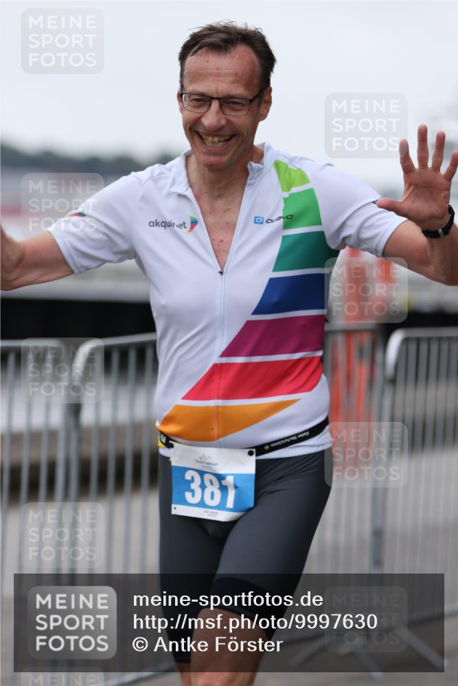16.08.2026 - KN Förde Triathlon 2026 Antke Förster http://msf.ph/oto/9997630 16.08.2026 12:18:05 Laufen  meine-sportfotos.de
