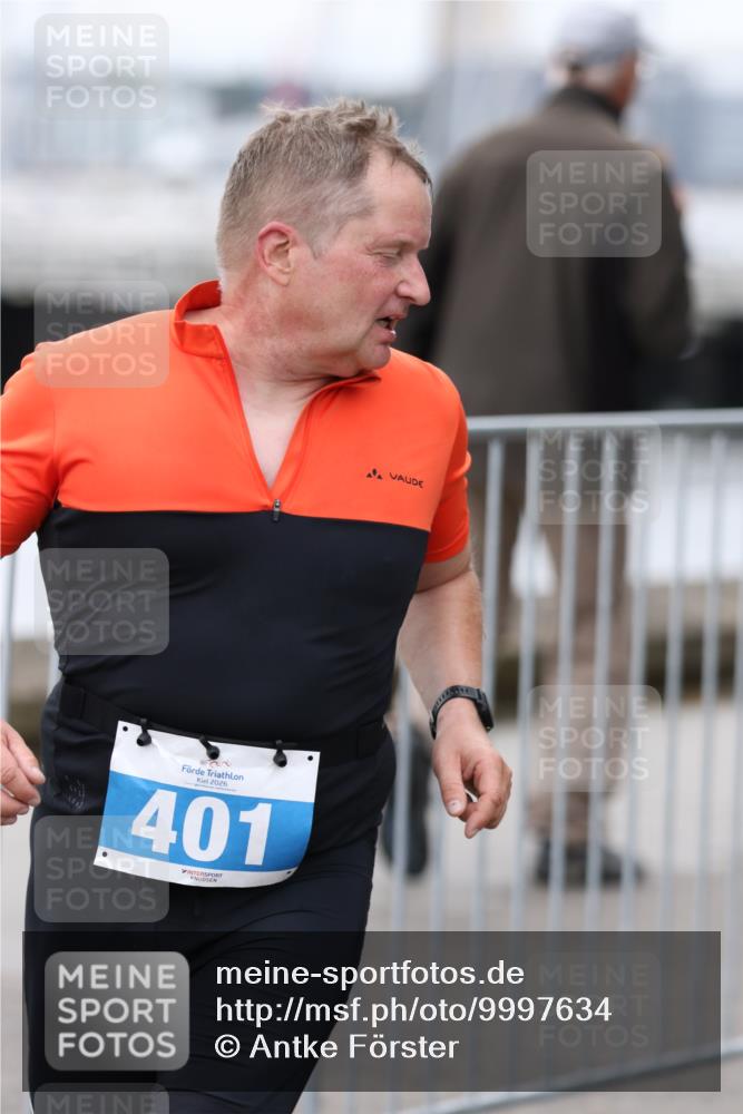 16.08.2026 - KN Förde Triathlon 2026 Antke Förster http://msf.ph/oto/9997634 16.08.2026 12:18:08 Laufen  meine-sportfotos.de
