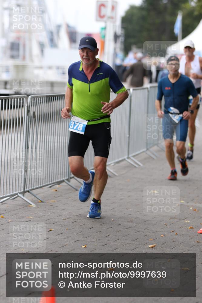 16.08.2026 - KN Förde Triathlon 2026 Antke Förster http://msf.ph/oto/9997639 16.08.2026 12:18:47 Laufen  meine-sportfotos.de