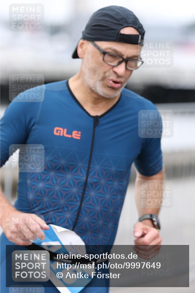 16.08.2026 - KN Förde Triathlon 2026 Antke Förster http://msf.ph/oto/9997649 16.08.2026 12:18:54 Laufen  meine-sportfotos.de