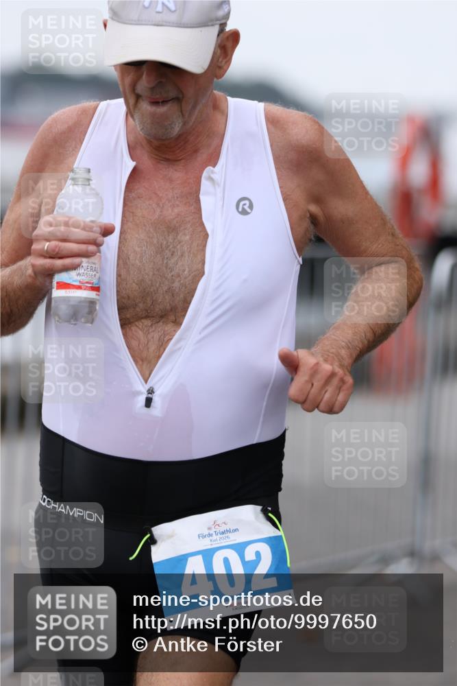 16.08.2026 - KN Förde Triathlon 2026 Antke Förster http://msf.ph/oto/9997650 16.08.2026 12:18:55 Laufen  meine-sportfotos.de