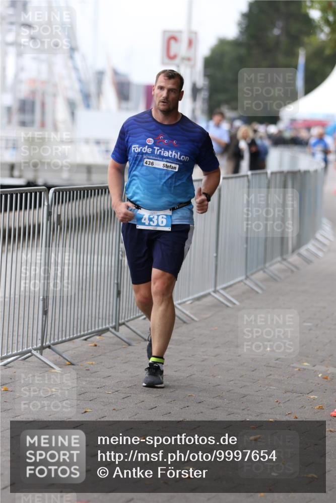 16.08.2026 - KN Förde Triathlon 2026 Antke Förster http://msf.ph/oto/9997654 16.08.2026 12:19:07 Laufen  meine-sportfotos.de