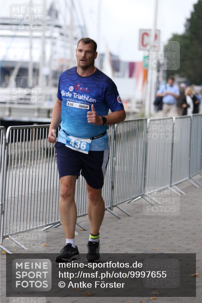 16.08.2026 - KN Förde Triathlon 2026 Antke Förster http://msf.ph/oto/9997655 16.08.2026 12:19:08 Laufen  meine-sportfotos.de