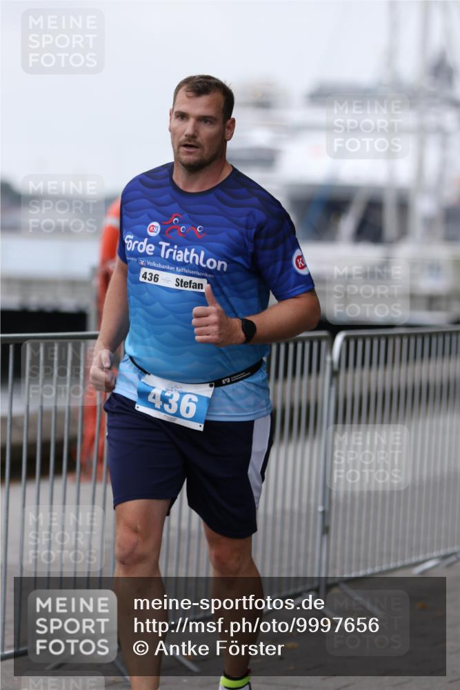 16.08.2026 - KN Förde Triathlon 2026 Antke Förster http://msf.ph/oto/9997656 16.08.2026 12:19:09 Laufen  meine-sportfotos.de