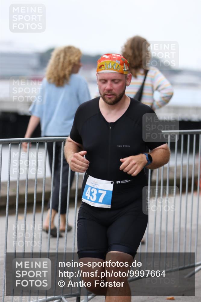 16.08.2026 - KN Förde Triathlon 2026 Antke Förster http://msf.ph/oto/9997664 16.08.2026 12:19:19 Laufen  meine-sportfotos.de