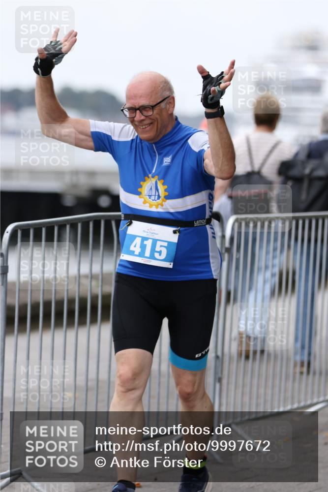 16.08.2026 - KN Förde Triathlon 2026 Antke Förster http://msf.ph/oto/9997672 16.08.2026 12:19:34 Laufen  meine-sportfotos.de