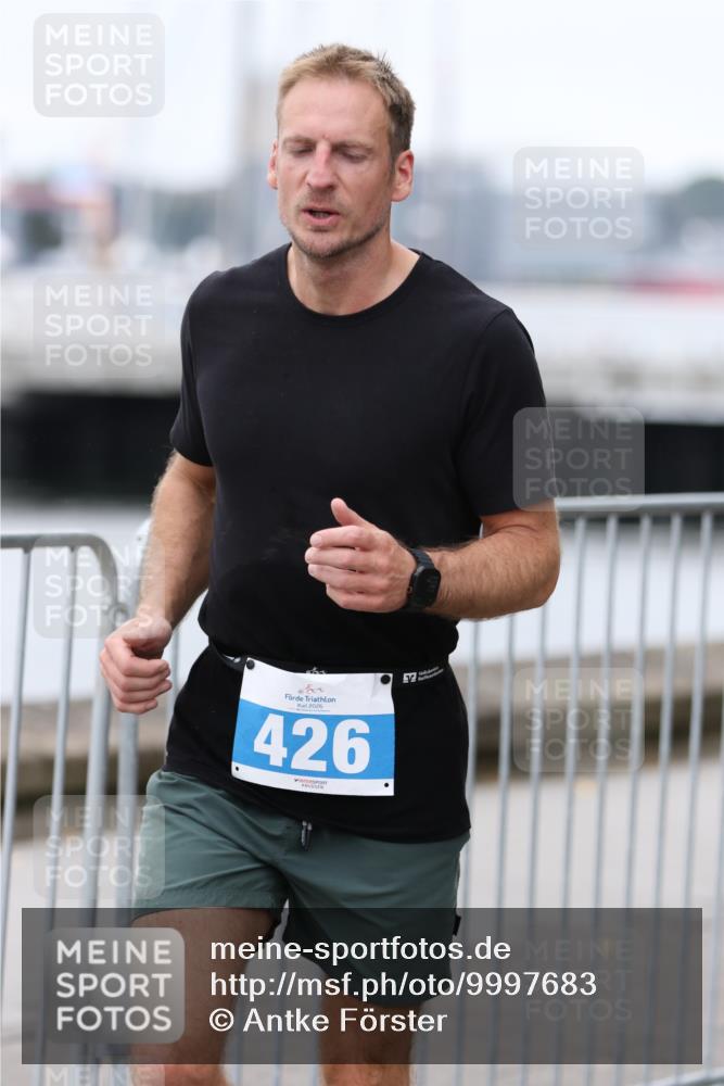 16.08.2026 - KN Förde Triathlon 2026 Antke Förster http://msf.ph/oto/9997683 16.08.2026 12:19:46 Laufen  meine-sportfotos.de