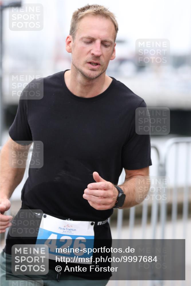 16.08.2026 - KN Förde Triathlon 2026 Antke Förster http://msf.ph/oto/9997684 16.08.2026 12:19:47 Laufen  meine-sportfotos.de