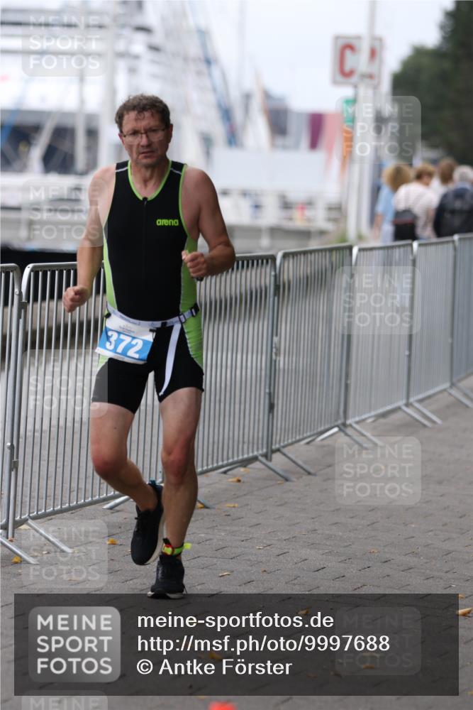 16.08.2026 - KN Förde Triathlon 2026 Antke Förster http://msf.ph/oto/9997688 16.08.2026 12:19:57 Laufen  meine-sportfotos.de