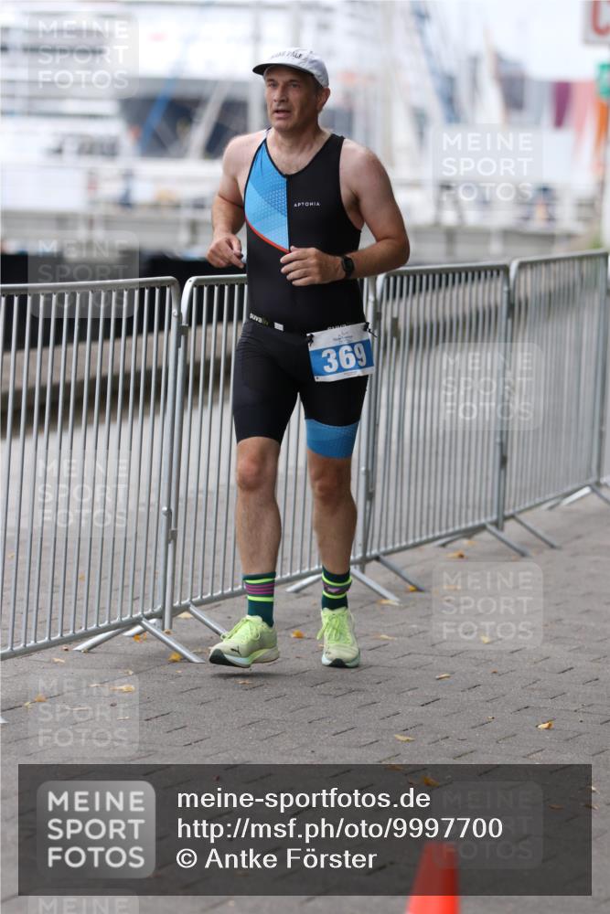 16.08.2026 - KN Förde Triathlon 2026 Antke Förster http://msf.ph/oto/9997700 16.08.2026 12:20:16 Laufen  meine-sportfotos.de