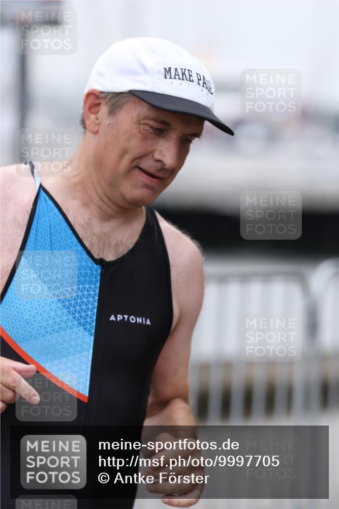16.08.2026 - KN Förde Triathlon 2026 Antke Förster http://msf.ph/oto/9997705 16.08.2026 12:20:20 Laufen  meine-sportfotos.de