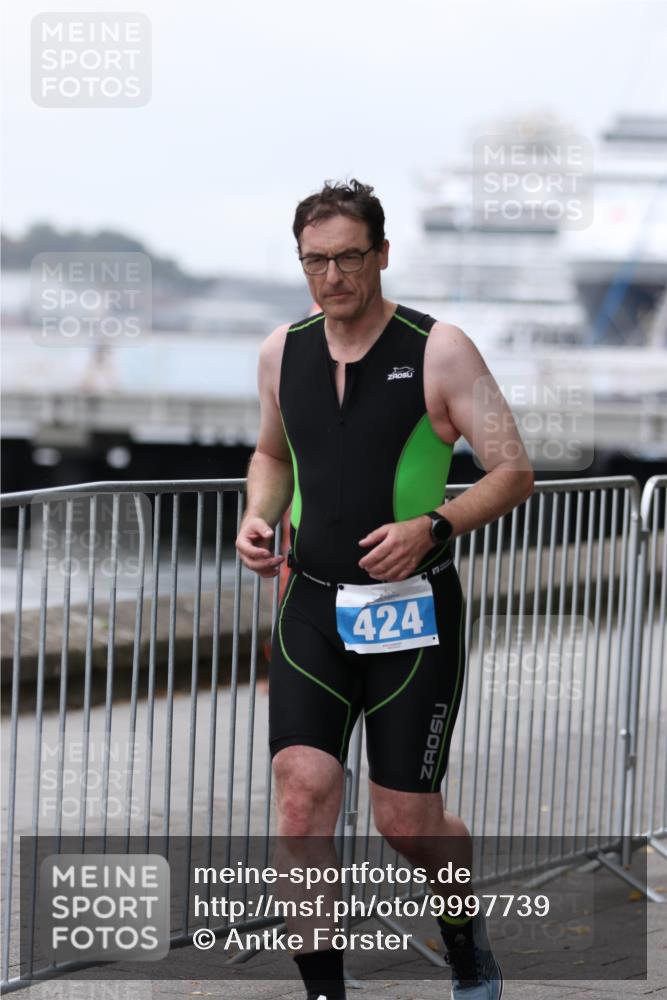 16.08.2026 - KN Förde Triathlon 2026 Antke Förster http://msf.ph/oto/9997739 16.08.2026 12:21:31 Laufen  meine-sportfotos.de