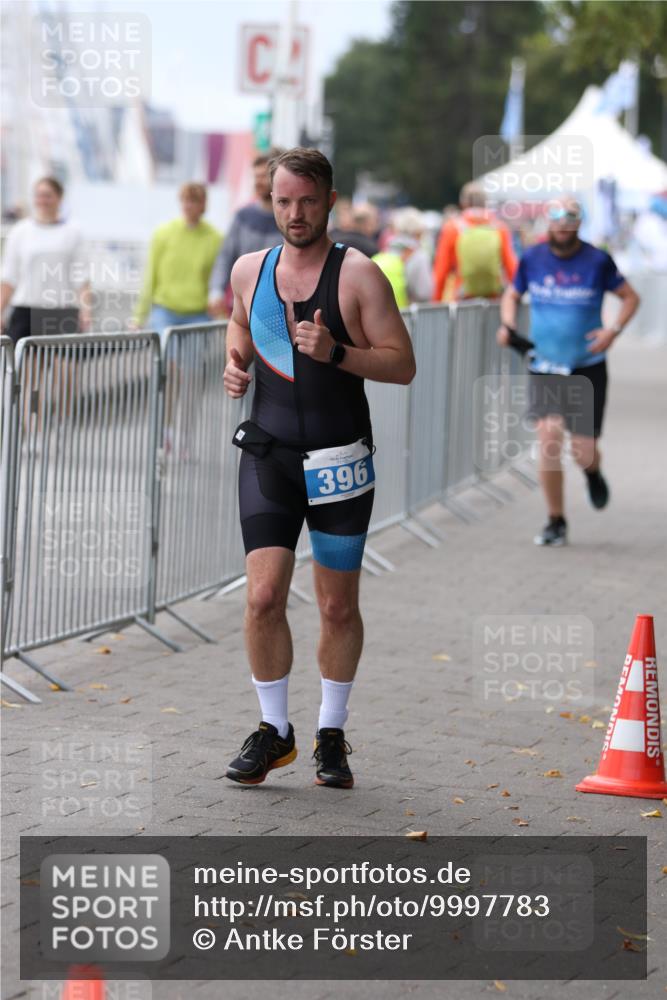 16.08.2026 - KN Förde Triathlon 2026 Antke Förster http://msf.ph/oto/9997783 16.08.2026 12:22:47 Laufen  meine-sportfotos.de