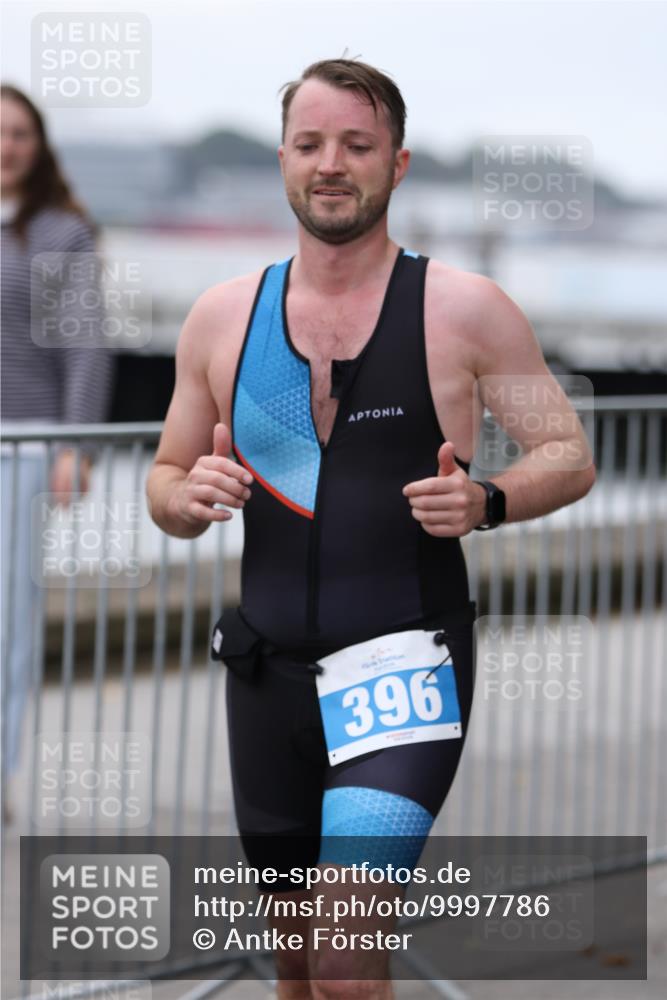 16.08.2026 - KN Förde Triathlon 2026 Antke Förster http://msf.ph/oto/9997786 16.08.2026 12:22:50 Laufen  meine-sportfotos.de