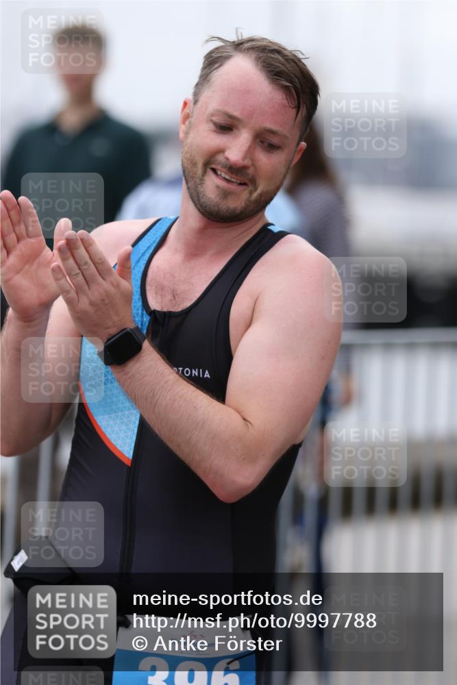 16.08.2026 - KN Förde Triathlon 2026 Antke Förster http://msf.ph/oto/9997788 16.08.2026 12:22:51 Laufen  meine-sportfotos.de