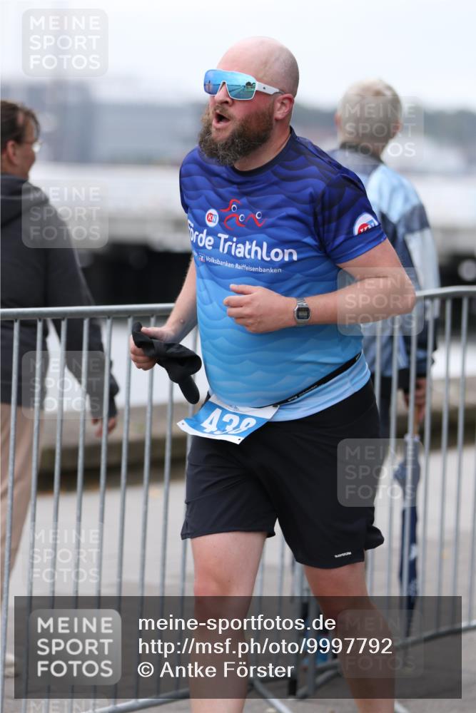 16.08.2026 - KN Förde Triathlon 2026 Antke Förster http://msf.ph/oto/9997792 16.08.2026 12:22:55 Laufen  meine-sportfotos.de