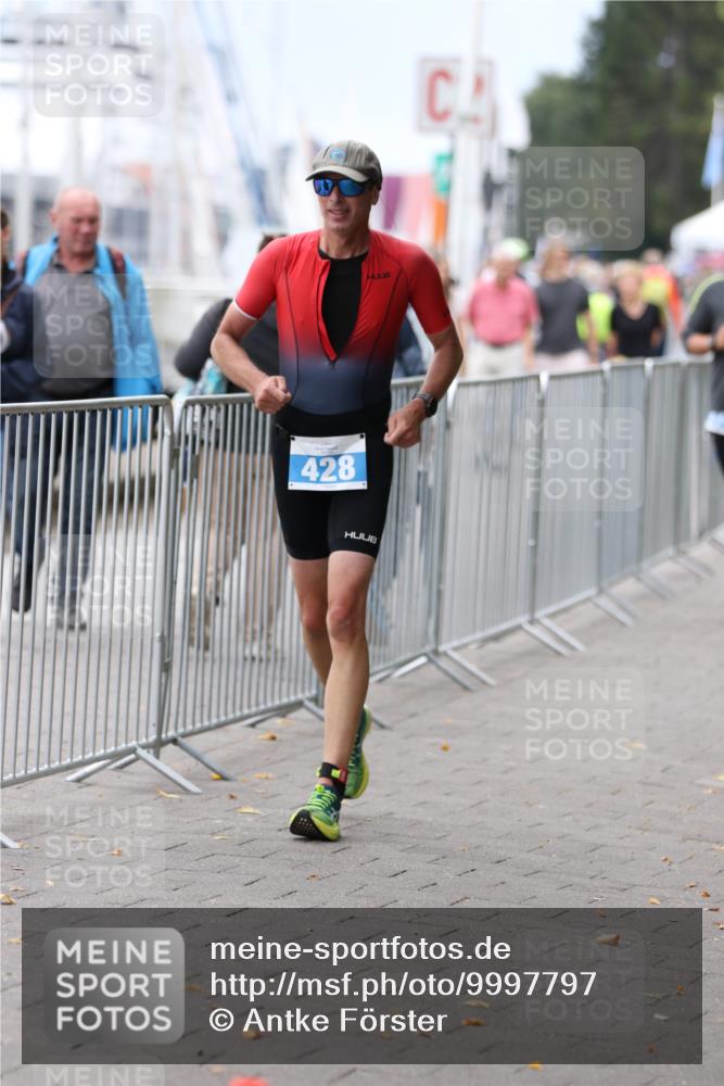 16.08.2026 - KN Förde Triathlon 2026 Antke Förster http://msf.ph/oto/9997797 16.08.2026 12:23:13 Laufen  meine-sportfotos.de