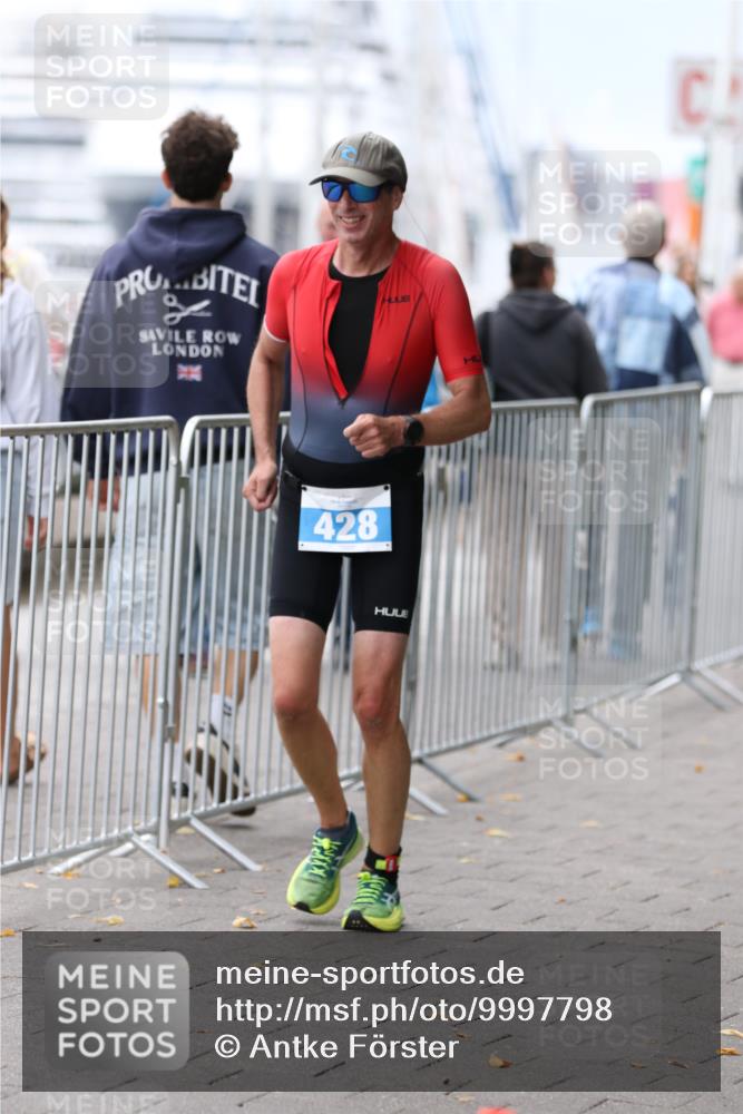 16.08.2026 - KN Förde Triathlon 2026 Antke Förster http://msf.ph/oto/9997798 16.08.2026 12:23:14 Laufen  meine-sportfotos.de