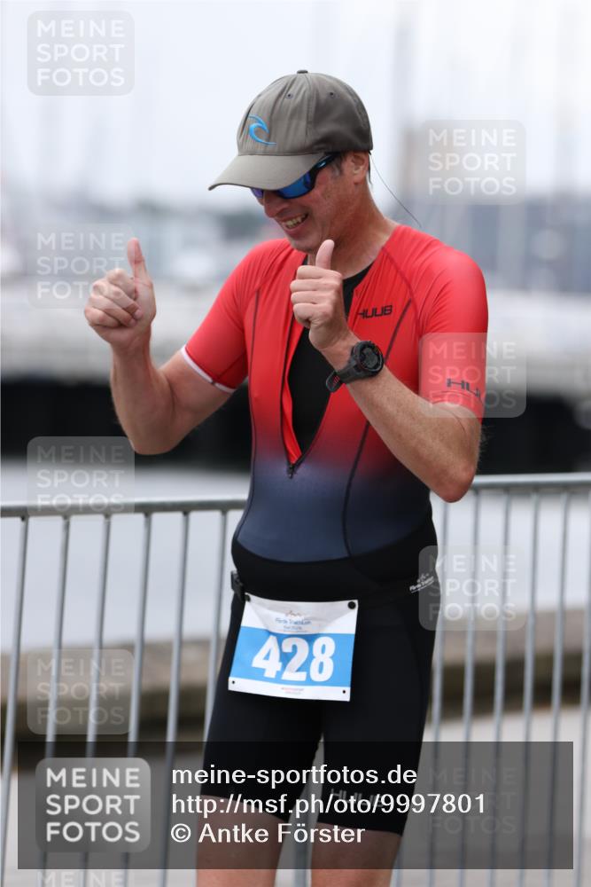16.08.2026 - KN Förde Triathlon 2026 Antke Förster http://msf.ph/oto/9997801 16.08.2026 12:23:18 Laufen  meine-sportfotos.de