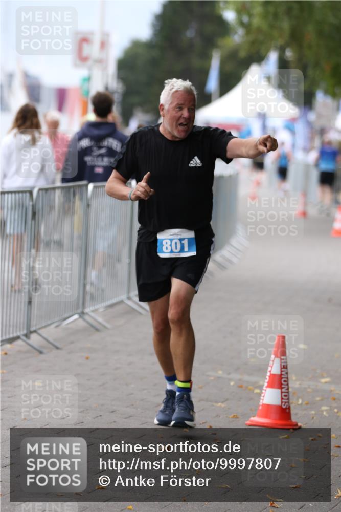16.08.2026 - KN Förde Triathlon 2026 Antke Förster http://msf.ph/oto/9997807 16.08.2026 12:23:24 Laufen  meine-sportfotos.de