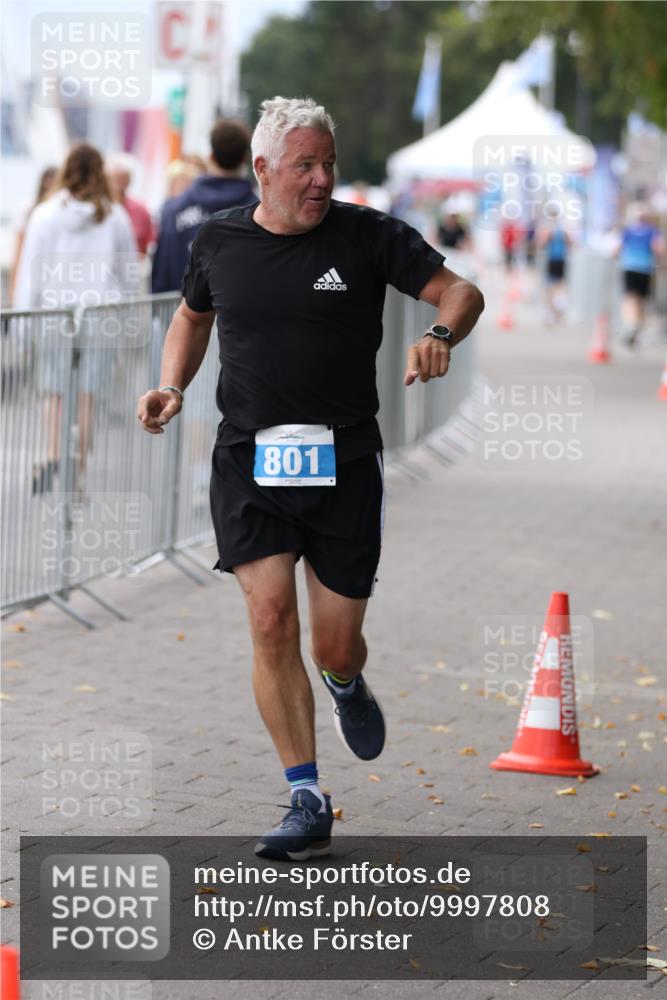16.08.2026 - KN Förde Triathlon 2026 Antke Förster http://msf.ph/oto/9997808 16.08.2026 12:23:24 Laufen  meine-sportfotos.de