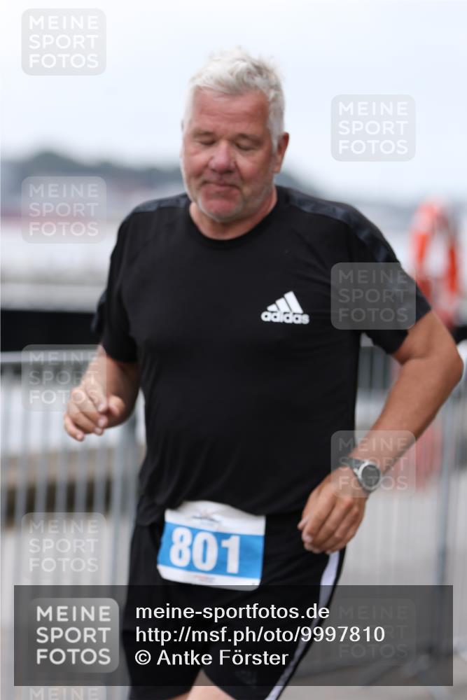 16.08.2026 - KN Förde Triathlon 2026 Antke Förster http://msf.ph/oto/9997810 16.08.2026 12:23:27 Laufen  meine-sportfotos.de