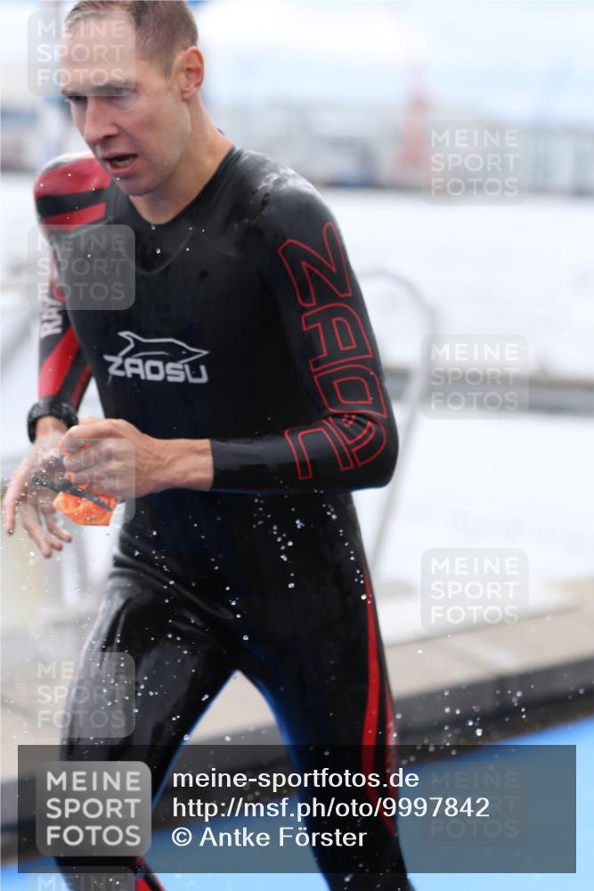 16.08.2026 - KN Förde Triathlon 2026 Antke Förster http://msf.ph/oto/9997842 16.08.2026 12:37:30 Schwimmen 501, 502, 503, 510, 362, 510 meine-sportfotos.de