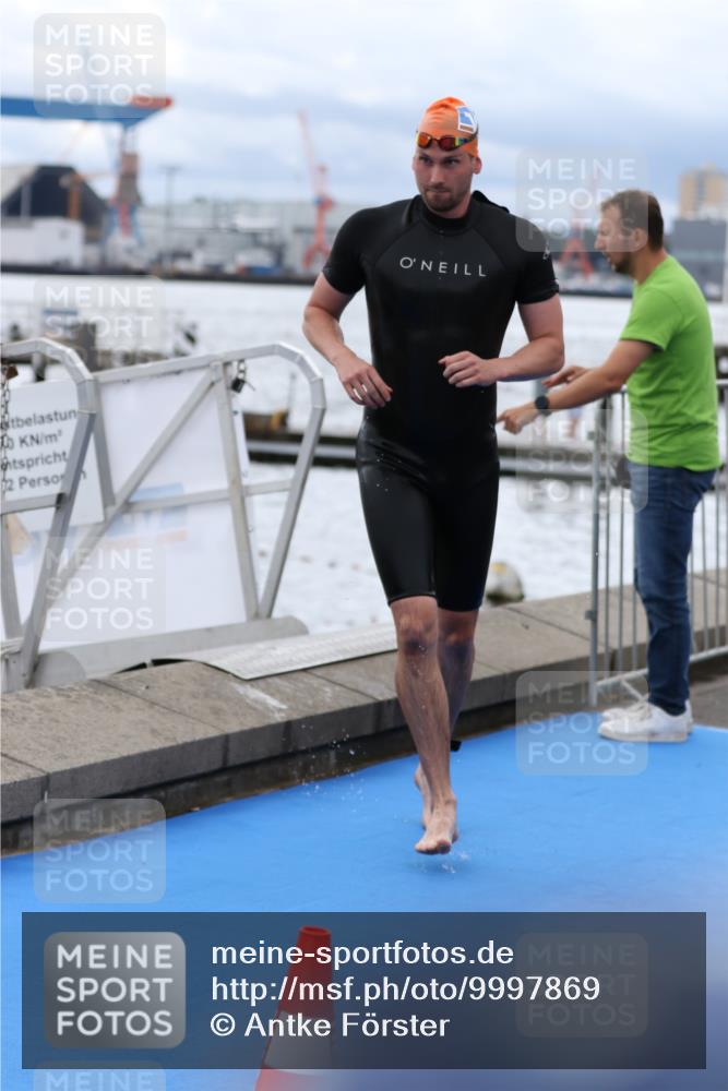 16.08.2026 - KN Förde Triathlon 2026 Antke Förster http://msf.ph/oto/9997869 16.08.2026 12:40:03 Schwimmen 512, 518, 531, 508, 513, 526 meine-sportfotos.de