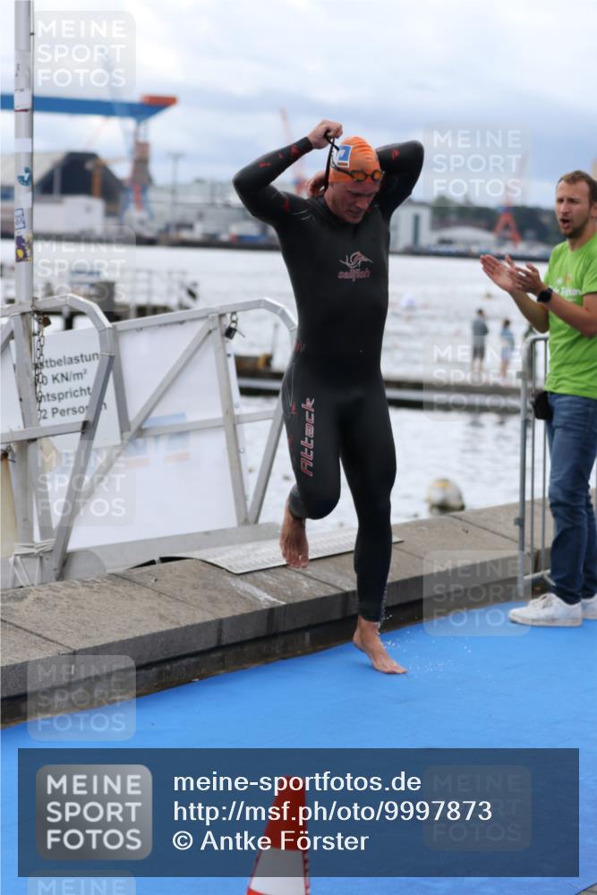 16.08.2026 - KN Förde Triathlon 2026 Antke Förster http://msf.ph/oto/9997873 16.08.2026 12:40:05 Schwimmen 508, 512, 518, 531, 508, 513, 526 meine-sportfotos.de