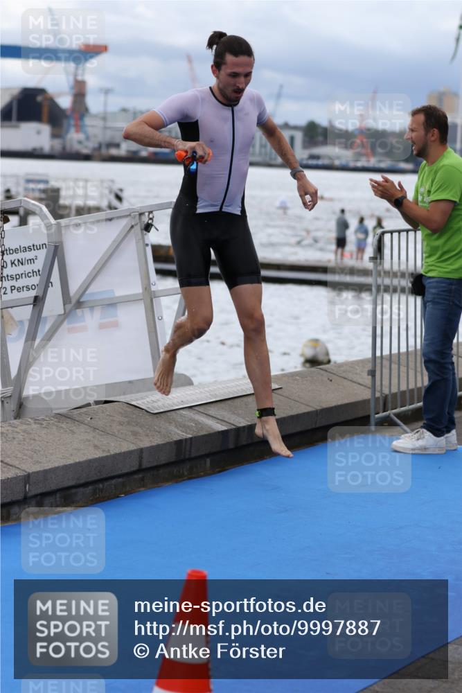 16.08.2026 - KN Förde Triathlon 2026 Antke Förster http://msf.ph/oto/9997887 16.08.2026 12:40:45 Schwimmen 513, 514, 507, 509, 519, 521, 522, 534 meine-sportfotos.de