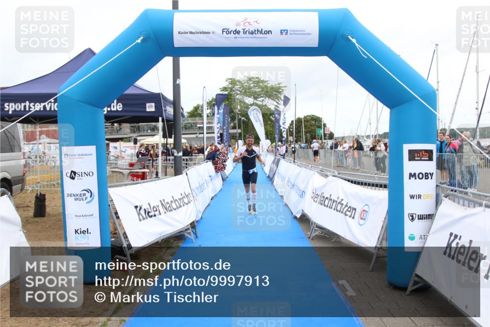 16.08.2026 - KN Förde Triathlon 2026 Markus Tischler http://msf.ph/oto/9997913 16.08.2026 12:04:58 Ziel 359, 359 meine-sportfotos.de