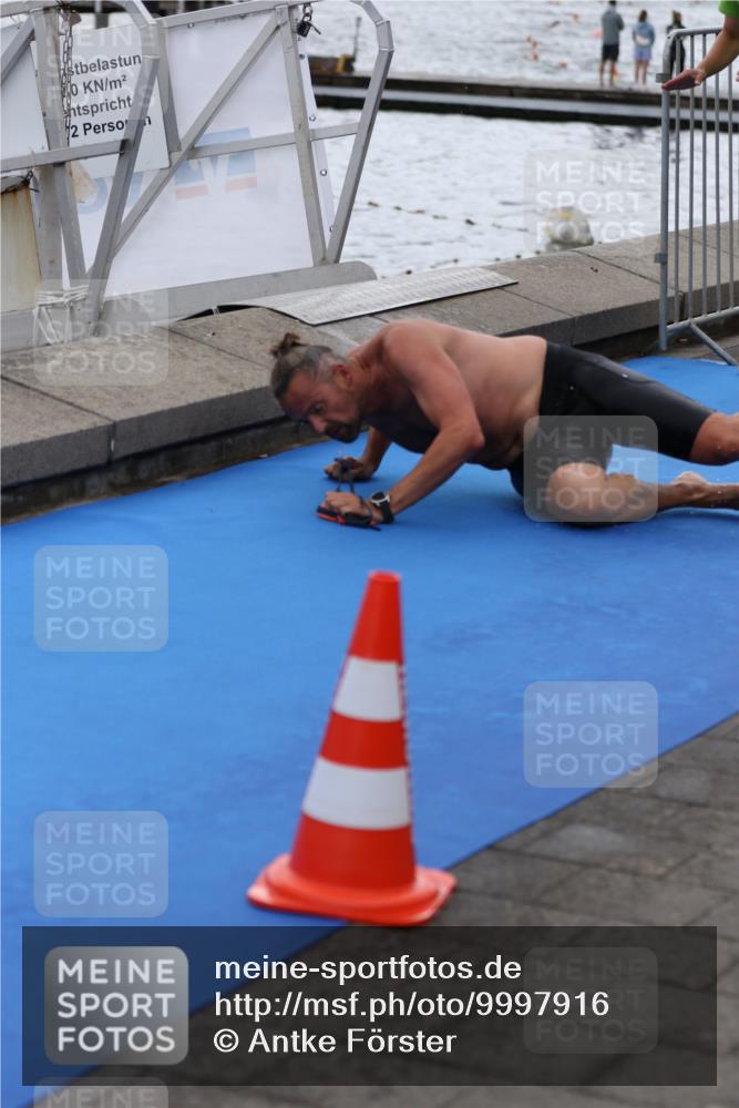16.08.2026 - KN Förde Triathlon 2026 Antke Förster http://msf.ph/oto/9997916 16.08.2026 12:41:15 Schwimmen 506, 507, 509, 519, 521, 522, 506, 520, 523, 527, 528, 540, 543 meine-sportfotos.de