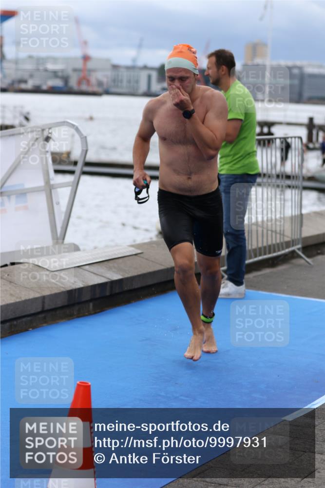 16.08.2026 - KN Förde Triathlon 2026 Antke Förster http://msf.ph/oto/9997931 16.08.2026 12:41:26 Schwimmen 506, 523, 528, 543, 511, 520, 527, 528, 540 meine-sportfotos.de