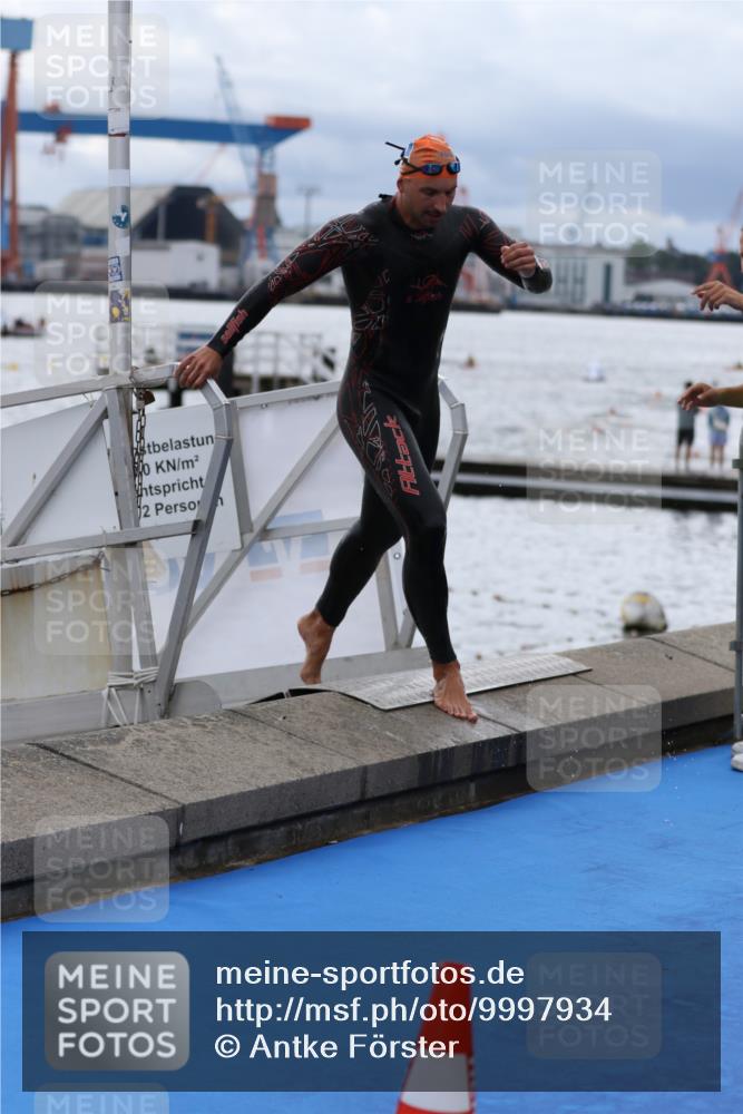 16.08.2026 - KN Förde Triathlon 2026 Antke Förster http://msf.ph/oto/9997934 16.08.2026 12:41:28 Schwimmen 506, 523, 528, 543, 511, 520, 527, 540 meine-sportfotos.de