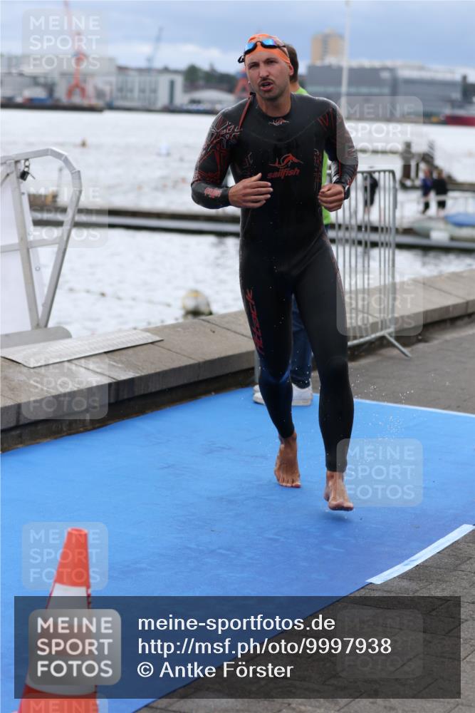 16.08.2026 - KN Förde Triathlon 2026 Antke Förster http://msf.ph/oto/9997938 16.08.2026 12:41:29 Schwimmen 506, 523, 528, 540, 543, 511, 520, 527, 540 meine-sportfotos.de