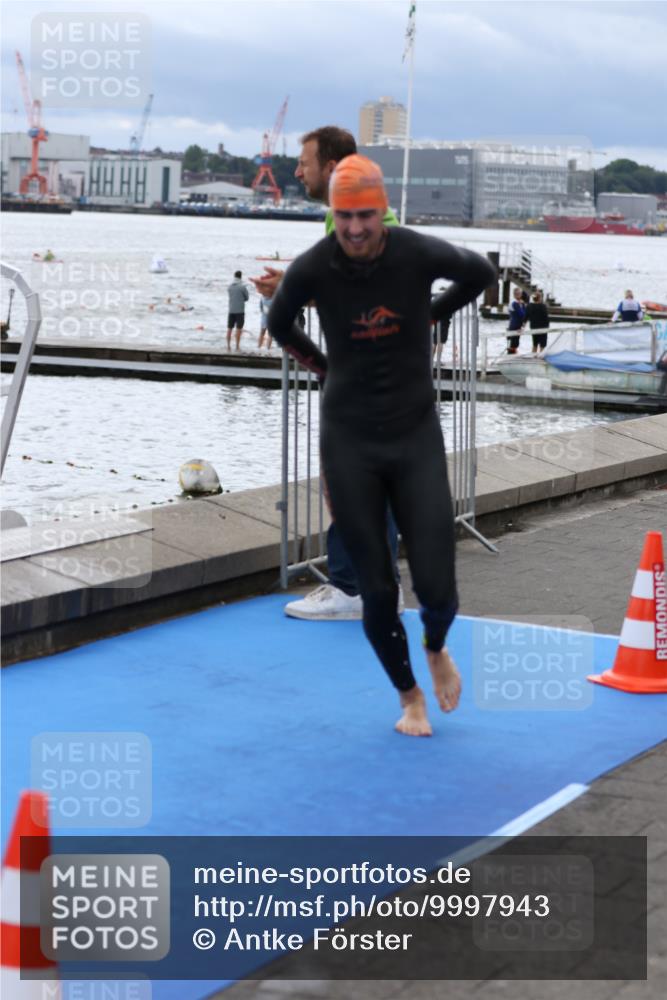 16.08.2026 - KN Förde Triathlon 2026 Antke Förster http://msf.ph/oto/9997943 16.08.2026 12:41:34 Schwimmen 506, 523, 528, 540, 543, 511, 520, 524, 527 meine-sportfotos.de