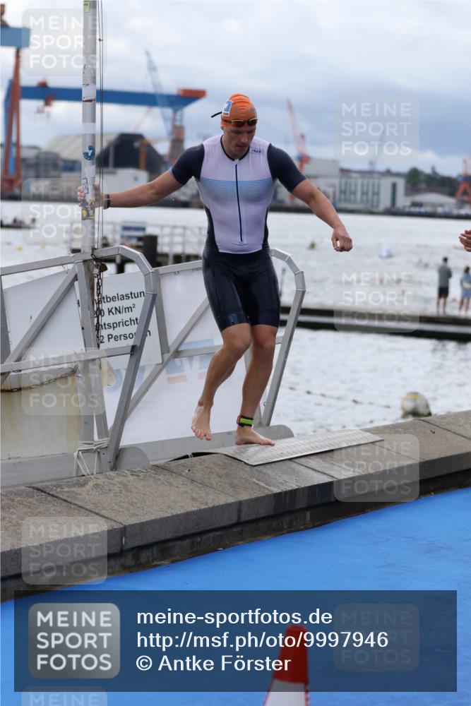 16.08.2026 - KN Förde Triathlon 2026 Antke Förster http://msf.ph/oto/9997946 16.08.2026 12:41:39 Schwimmen 506, 523, 527, 528, 540, 543, 511, 520, 524 meine-sportfotos.de