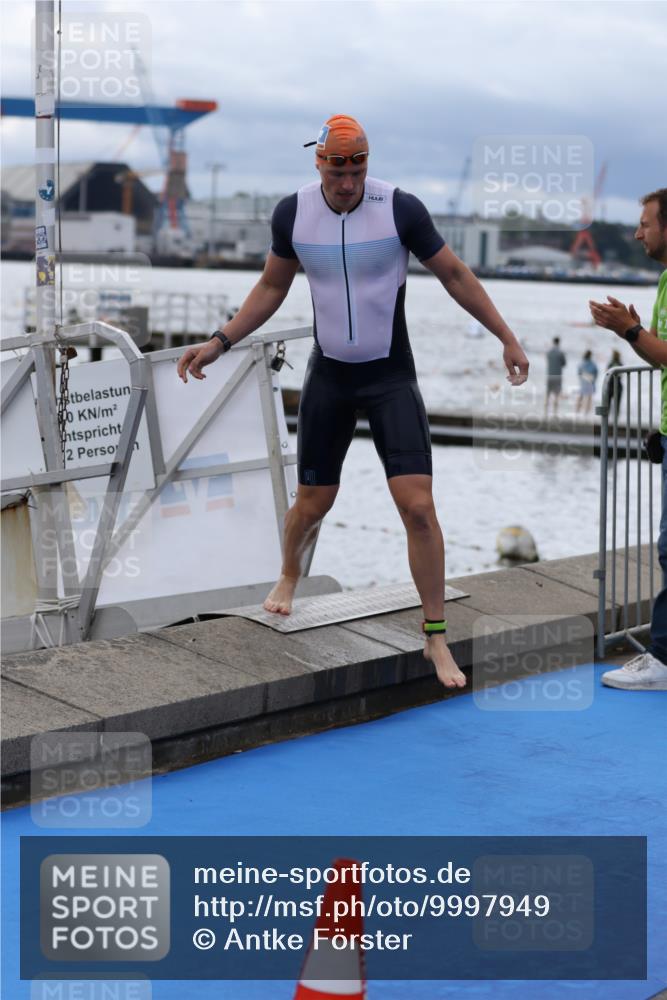 16.08.2026 - KN Förde Triathlon 2026 Antke Förster http://msf.ph/oto/9997949 16.08.2026 12:41:39 Schwimmen 506, 523, 527, 528, 540, 543, 511, 520, 524 meine-sportfotos.de
