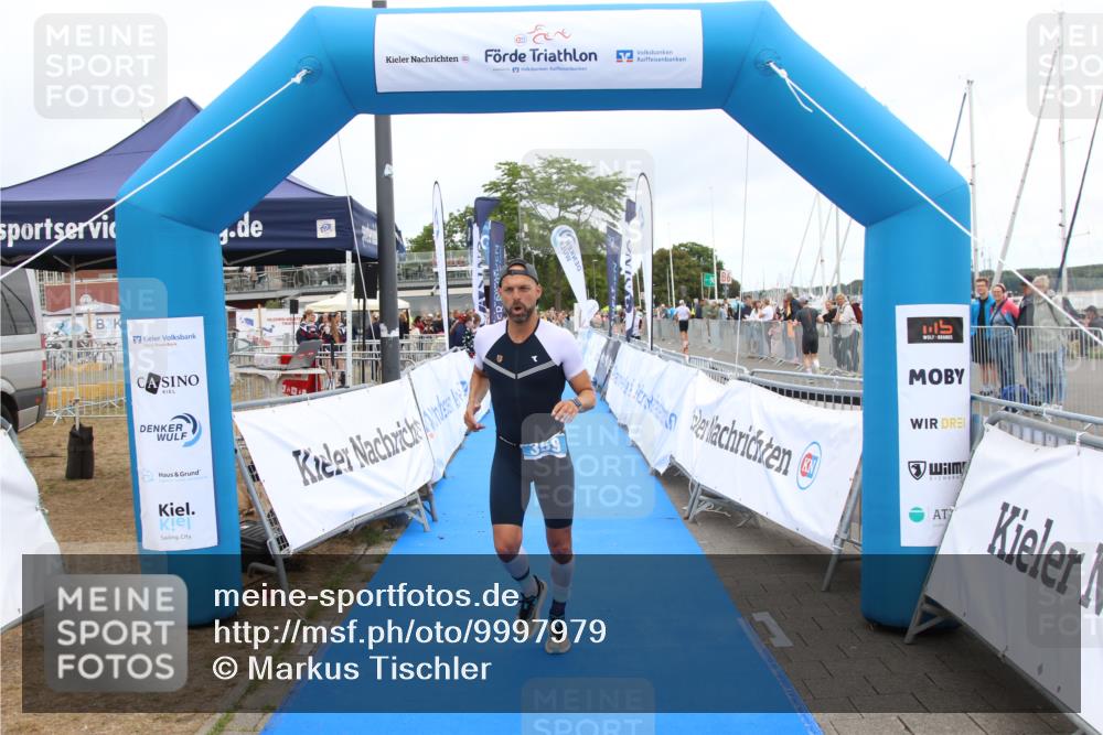 16.08.2026 - KN Förde Triathlon 2026 Markus Tischler http://msf.ph/oto/9997979 16.08.2026 12:05:00 Ziel 359, 359 meine-sportfotos.de