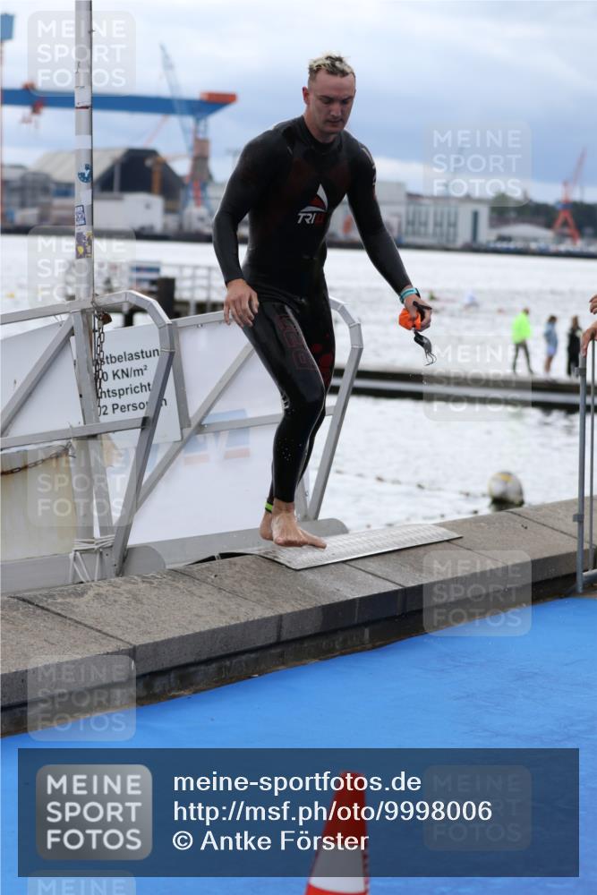 16.08.2026 - KN Förde Triathlon 2026 Antke Förster http://msf.ph/oto/9998006 16.08.2026 12:43:41 Schwimmen 551, 552, 552, 553 meine-sportfotos.de