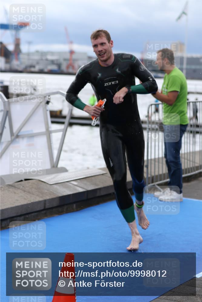 16.08.2026 - KN Förde Triathlon 2026 Antke Förster http://msf.ph/oto/9998012 16.08.2026 12:44:05 Schwimmen 552, 553, 532, 544, 548, 558, 575 meine-sportfotos.de