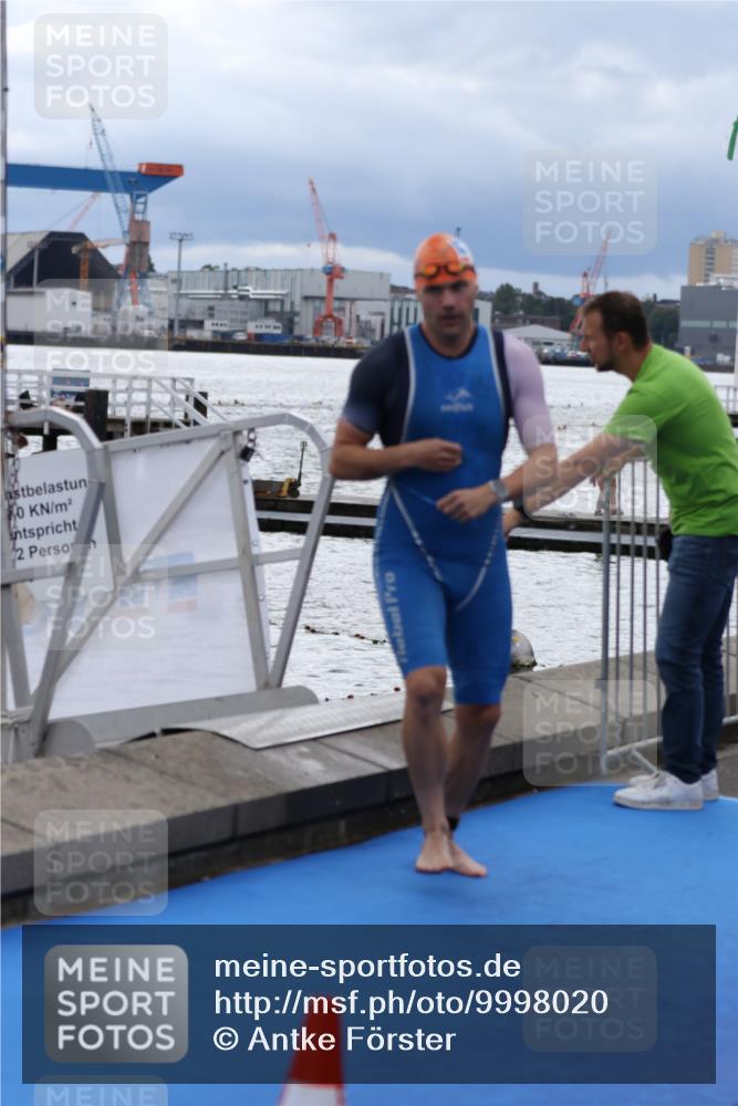 16.08.2026 - KN Förde Triathlon 2026 Antke Förster http://msf.ph/oto/9998020 16.08.2026 12:44:19 Schwimmen 532, 553, 575, 541, 544, 546, 548, 556, 558, 598 meine-sportfotos.de