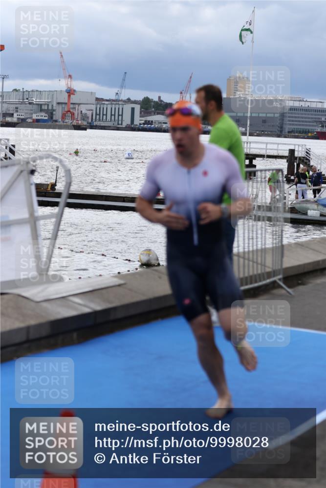 16.08.2026 - KN Förde Triathlon 2026 Antke Förster http://msf.ph/oto/9998028 16.08.2026 12:44:27 Schwimmen 532, 548, 553, 558, 575, 541, 544, 546, 556, 588, 598 meine-sportfotos.de
