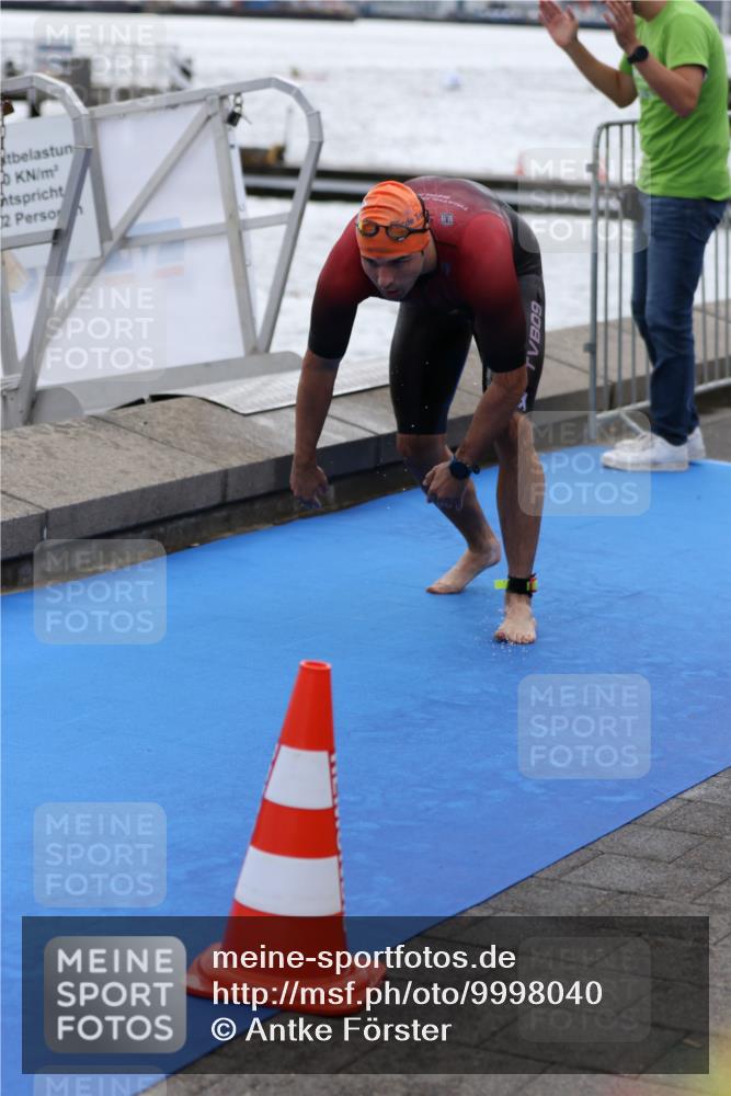 16.08.2026 - KN Förde Triathlon 2026 Antke Förster http://msf.ph/oto/9998040 16.08.2026 12:44:40 Schwimmen 532, 541, 544, 548, 556, 558, 598, 546, 549, 588 meine-sportfotos.de