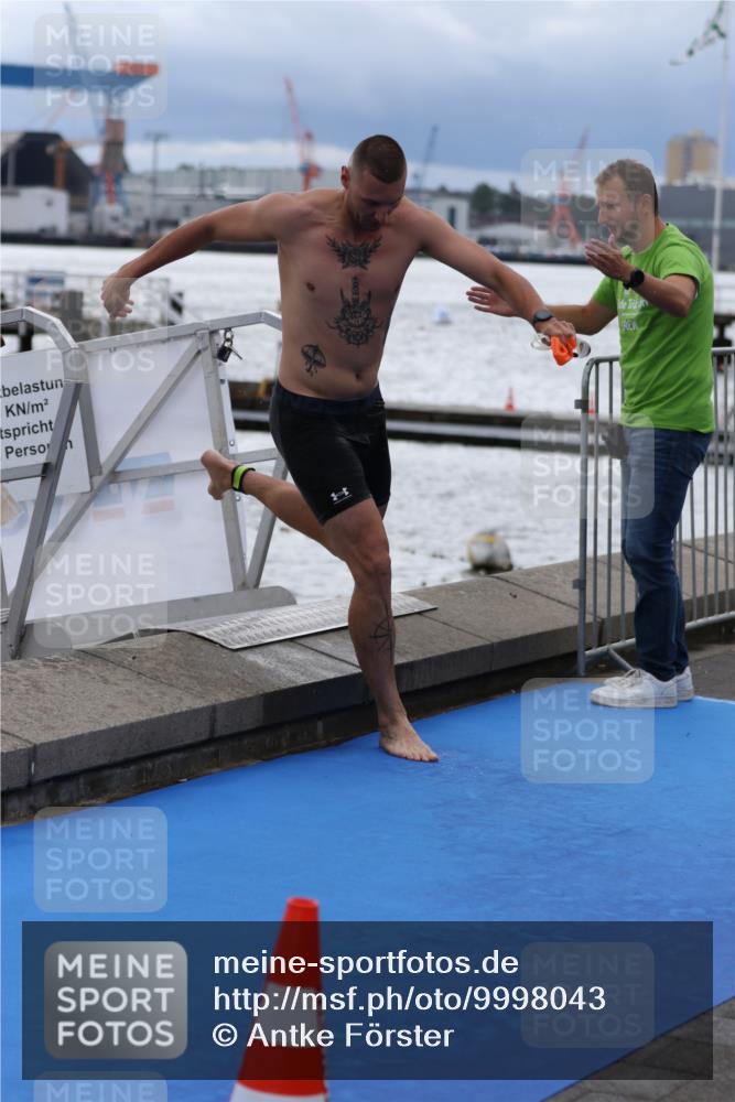 16.08.2026 - KN Förde Triathlon 2026 Antke Förster http://msf.ph/oto/9998043 16.08.2026 12:44:42 Schwimmen 532, 541, 544, 548, 556, 558, 598, 546, 549, 588 meine-sportfotos.de