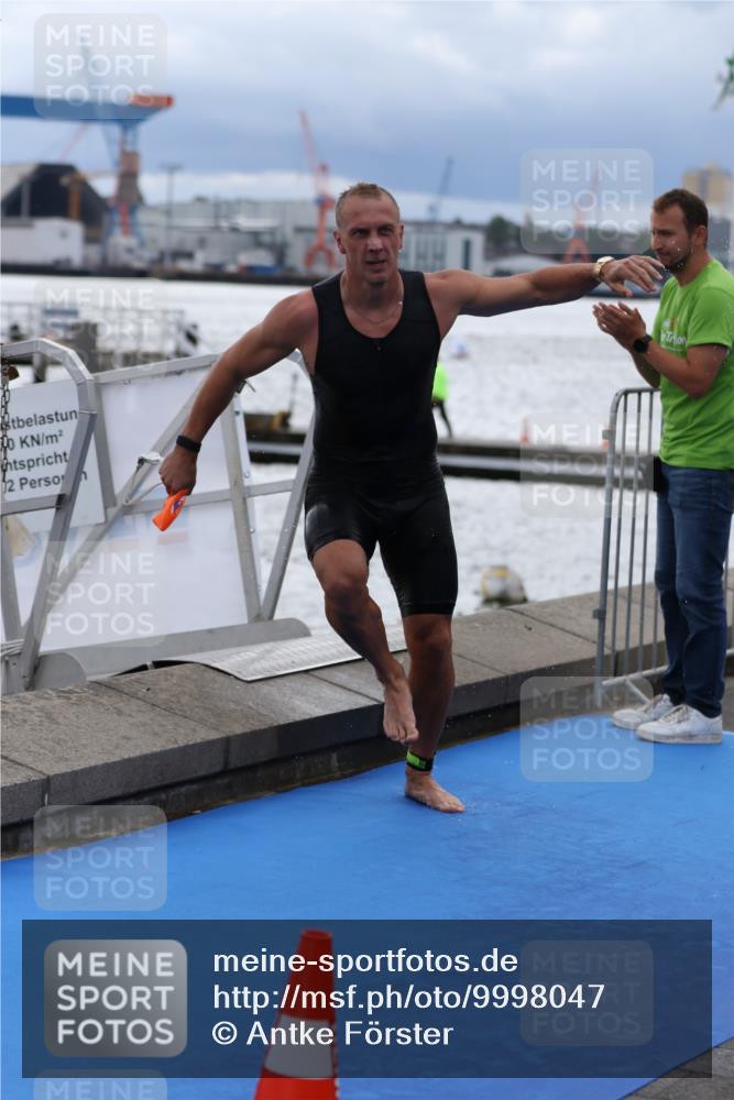 16.08.2026 - KN Förde Triathlon 2026 Antke Förster http://msf.ph/oto/9998047 16.08.2026 12:44:50 Schwimmen 541, 544, 546, 548, 556, 598, 549, 550, 559, 588 meine-sportfotos.de