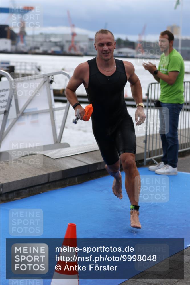 16.08.2026 - KN Förde Triathlon 2026 Antke Förster http://msf.ph/oto/9998048 16.08.2026 12:44:50 Schwimmen 541, 544, 546, 548, 556, 598, 549, 550, 559, 588 meine-sportfotos.de