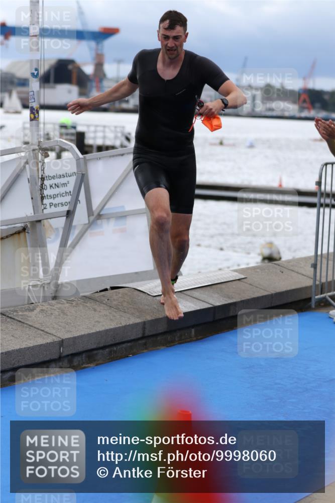 16.08.2026 - KN Förde Triathlon 2026 Antke Förster http://msf.ph/oto/9998060 16.08.2026 12:45:11 Schwimmen 549, 550, 559, 588, 545, 574, 587 meine-sportfotos.de