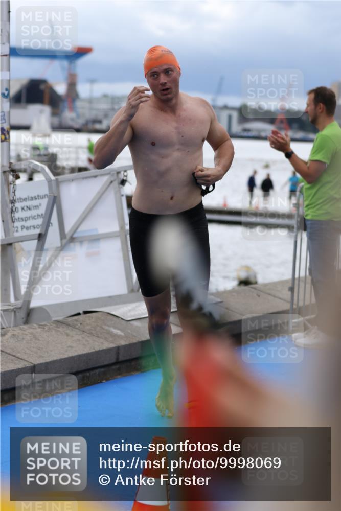 16.08.2026 - KN Förde Triathlon 2026 Antke Förster http://msf.ph/oto/9998069 16.08.2026 12:45:38 Schwimmen 545, 574, 587, 515, 557, 561, 562, 580 meine-sportfotos.de