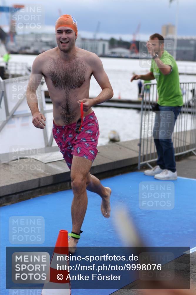 16.08.2026 - KN Förde Triathlon 2026 Antke Förster http://msf.ph/oto/9998076 16.08.2026 12:45:48 Schwimmen 545, 574, 580, 587, 515, 535, 557, 561, 562, 571, 580, 701 meine-sportfotos.de
